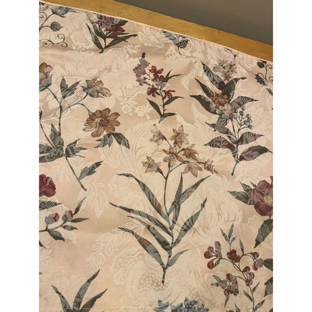 Springs Pillow Sham Standard Beige Floral Damask‎ Wild Flowers Stripes Cottage
